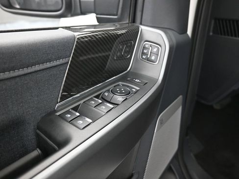 New 2026 Ford F250 Lariat w/ Black Appearance Package image 10