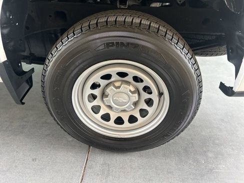 Used 2022 Chevrolet Silverado 1500 W/T w/ Trailering Package image 33