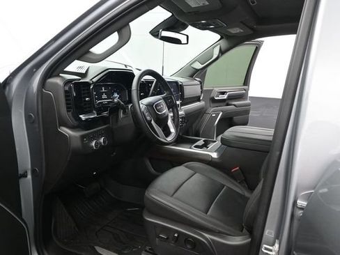 Used 2025 GMC Sierra 2500 SLT w/ SLT Premium Package AWD/4WD image 6
