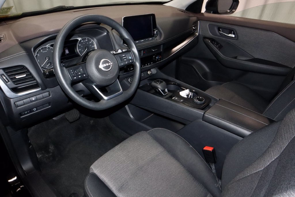 Used 2023 Nissan Rogue SV AWD/4WD image 24