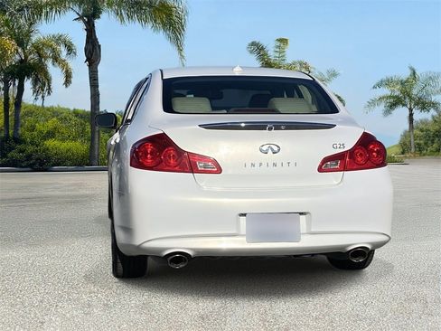 Used 2012 INFINITI G25 Journey image 3