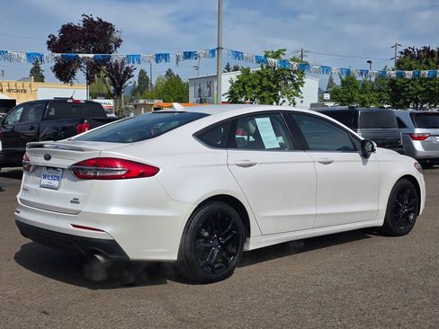 Used 2019 Ford Fusion SE w/ Equipment Group 151A FWD image 29