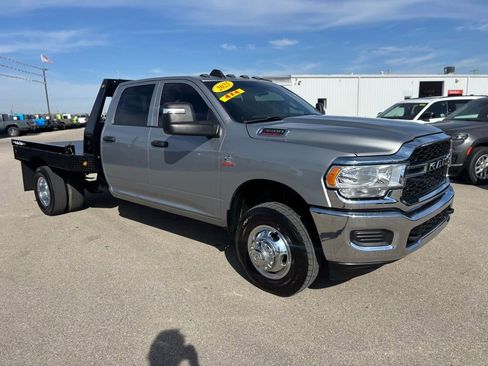 Used 2023 RAM 3500 Tradesman image 3