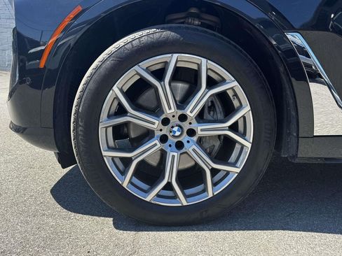 Used 2024 BMW X7 xDrive40i w/ Executive Package AWD/4WD image 9
