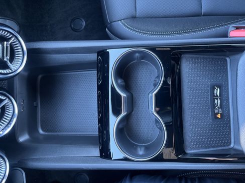 Used 2025 Chevrolet Blazer EV LT image 31