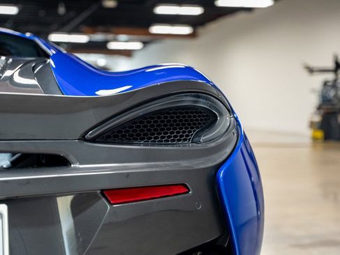 Used 2017 McLaren 570S Coupe image 14