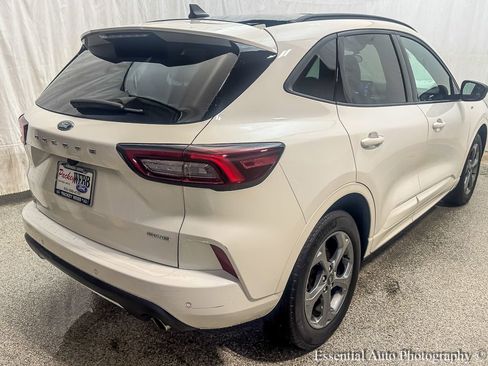 Used 2023 Ford Escape ST-Line w/ Tech Pack #1 image 8