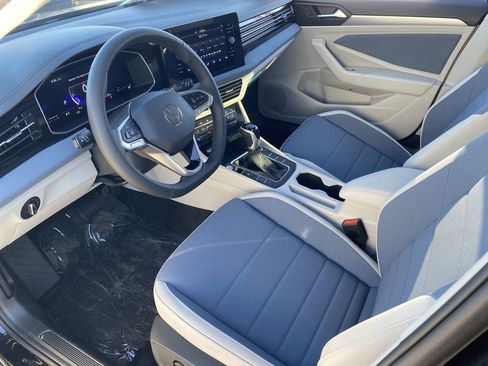 New 2026 Volkswagen Jetta SE FWD image 14