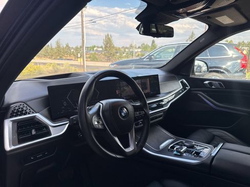 Used 2024 BMW X5 xDrive40i w/ Premium Package image 21