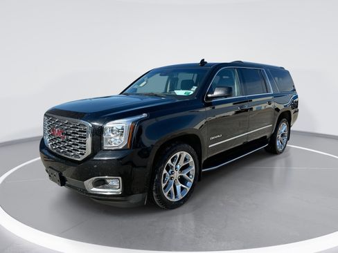 Used 2018 GMC Yukon XL Denali w/ Open Road Package AWD/4WD image 1