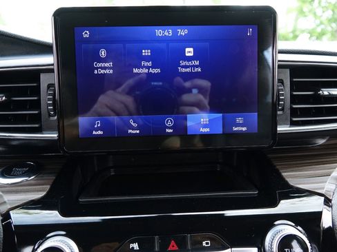 Used 2022 Ford Explorer Limited image 47