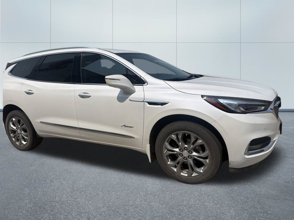 Used 2020 Buick Enclave Avenir w/ Avenir Technology Package AWD/4WD image 3