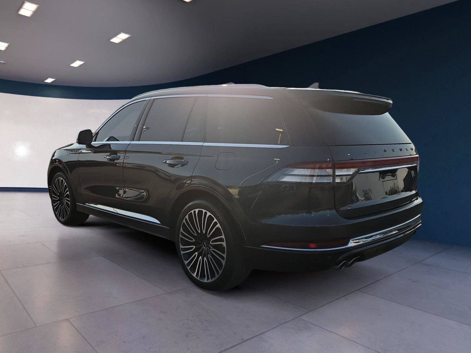 Used 2020 Lincoln Aviator Black Label w/ Dynamic Handling Package AWD/4WD image 3