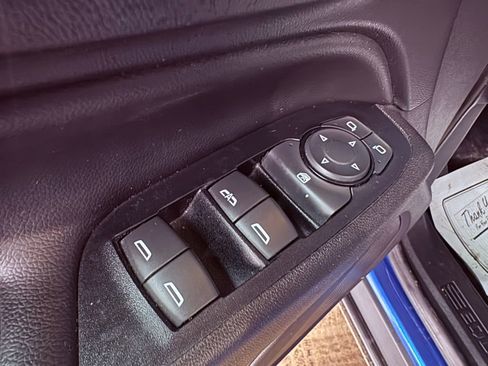 Used 2019 Chevrolet Equinox LT image 20