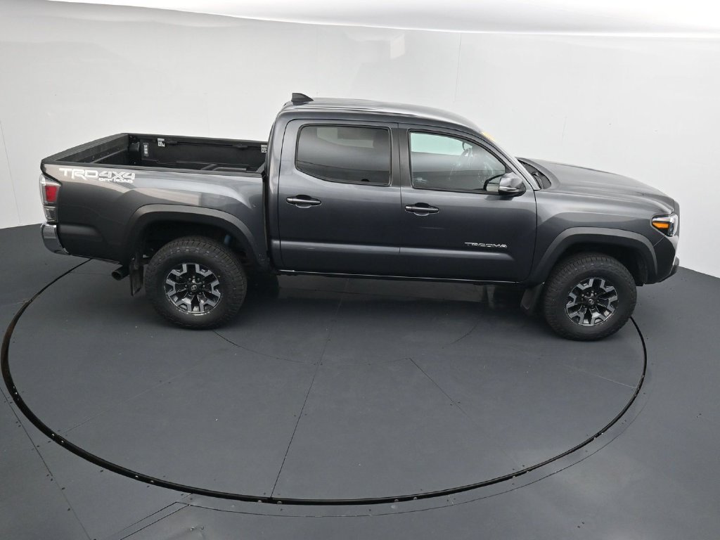 Used 2023 Toyota Tacoma TRD Off-Road AWD/4WD image 31