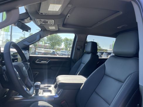 New 2026 Chevrolet Silverado 1500 LT Trail Boss w/ LT Trail Boss Premium Package AWD/4WD image 14