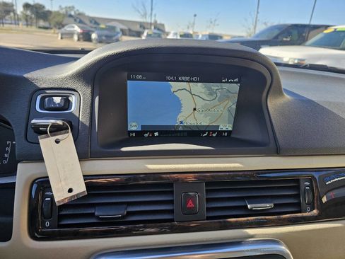 Used 2015 Volvo XC70 3.2 Premier image 11