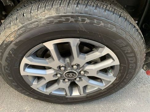 Used 2023 Toyota Tundra 1794 Edition image 9