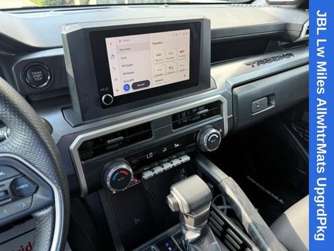 Used 2024 Toyota Tacoma SR5 w/ SR5 Upgrade Package AWD/4WD image 25