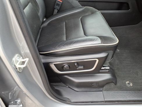 Used 2023 RAM 1500 Laramie image 10