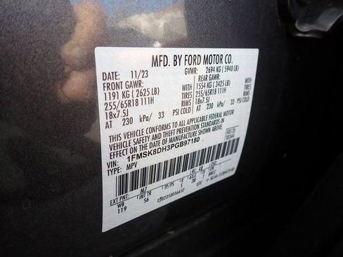 Used 2023 Ford Explorer XLT w/ Equipment Group 202A image 23