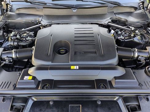 Used 2022 Land Rover Range Rover Sport HST image 35