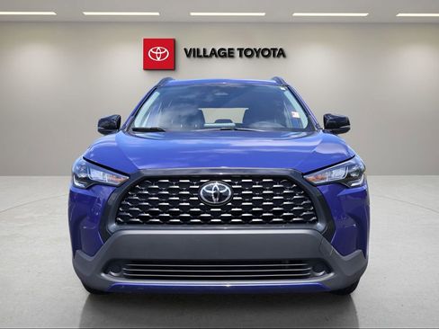 Certified 2025 Toyota Corolla Cross LE image 8