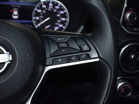 Used 2024 Nissan Sentra SV image 17