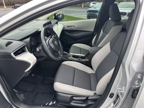 Used 2024 Toyota Corolla LE image 16