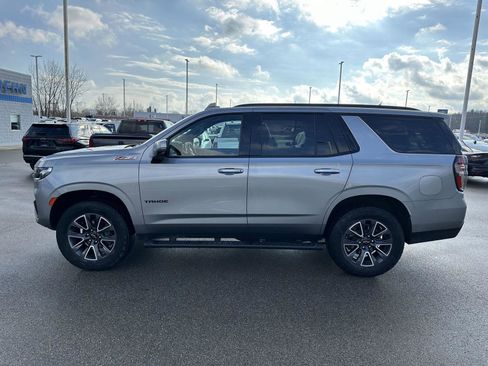 Used 2024 Chevrolet Tahoe Z71 w/ Luxury Package image 2