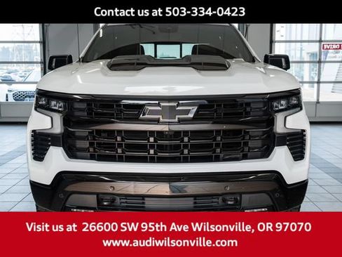 Used 2024 Chevrolet Silverado 1500 LT Trail Boss w/ Convenience Package II AWD/4WD image 2