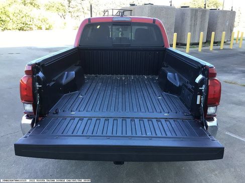 Used 2022 Toyota Tacoma SR5 RWD image 10
