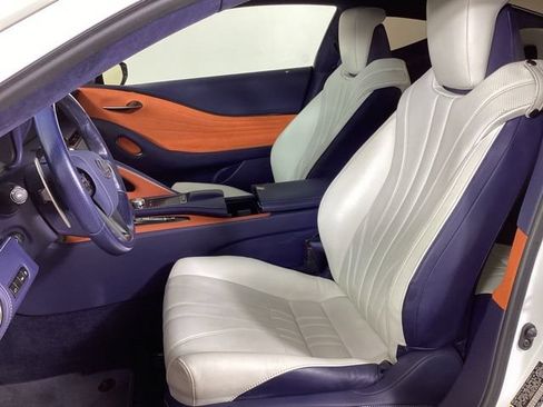 Used 2018 Lexus LC 500 Coupe w/ Touring Package RWD image 12