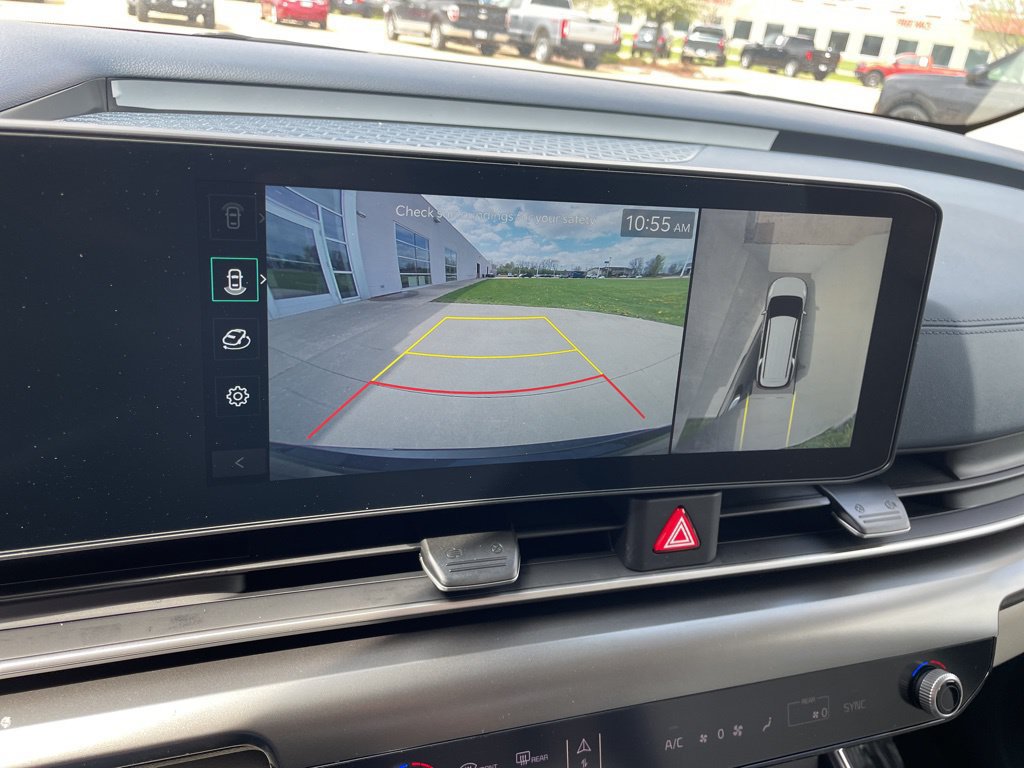 New 2026 Kia Carnival SX w/ SX Dark Edition Package FWD image 22
