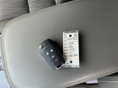 Used 2018 Chevrolet Impala LS FWD image 23
