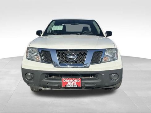 Used 2018 Nissan Frontier S image 25
