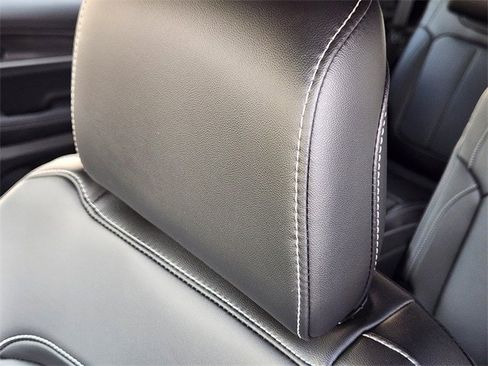 New 2025 Jeep Grand Cherokee L Limited image 11