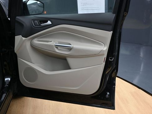 Used 2018 Ford Escape SE w/ SE Sync 3 Package image 35