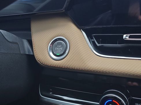 New 2026 Chevrolet Equinox ACTIV image 29