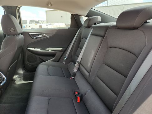 Used 2023 Chevrolet Malibu LT FWD image 9
