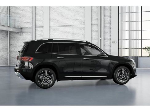 New 2026 Mercedes-Benz GLB 250 4MATIC image 18