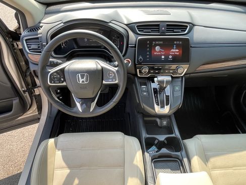 Used 2018 Honda CR-V Touring image 12