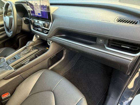 Used 2024 Toyota Grand Highlander XLE image 35