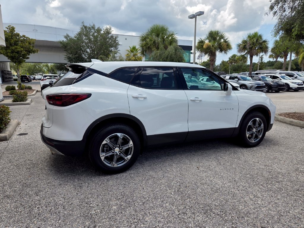 Used 2023 Chevrolet Blazer LT FWD image 11