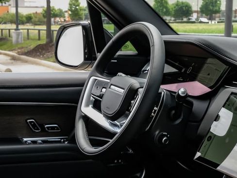 New 2026 Land Rover Range Rover SE AWD/4WD image 17