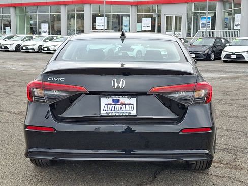 Used 2023 Honda Civic EX image 6