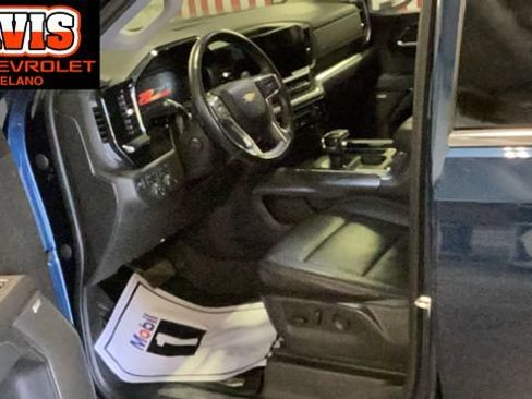 Used 2023 Chevrolet Silverado 1500 LTZ AWD/4WD image 12