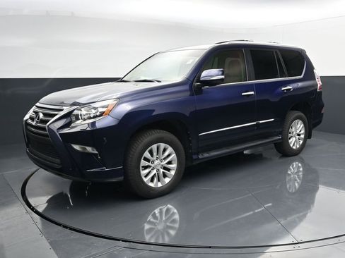 Used 2017 Lexus GX 460 AWD/4WD image 4