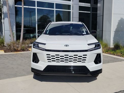 New 2026 Toyota RAV4 SE w/ Convenience Package image 2