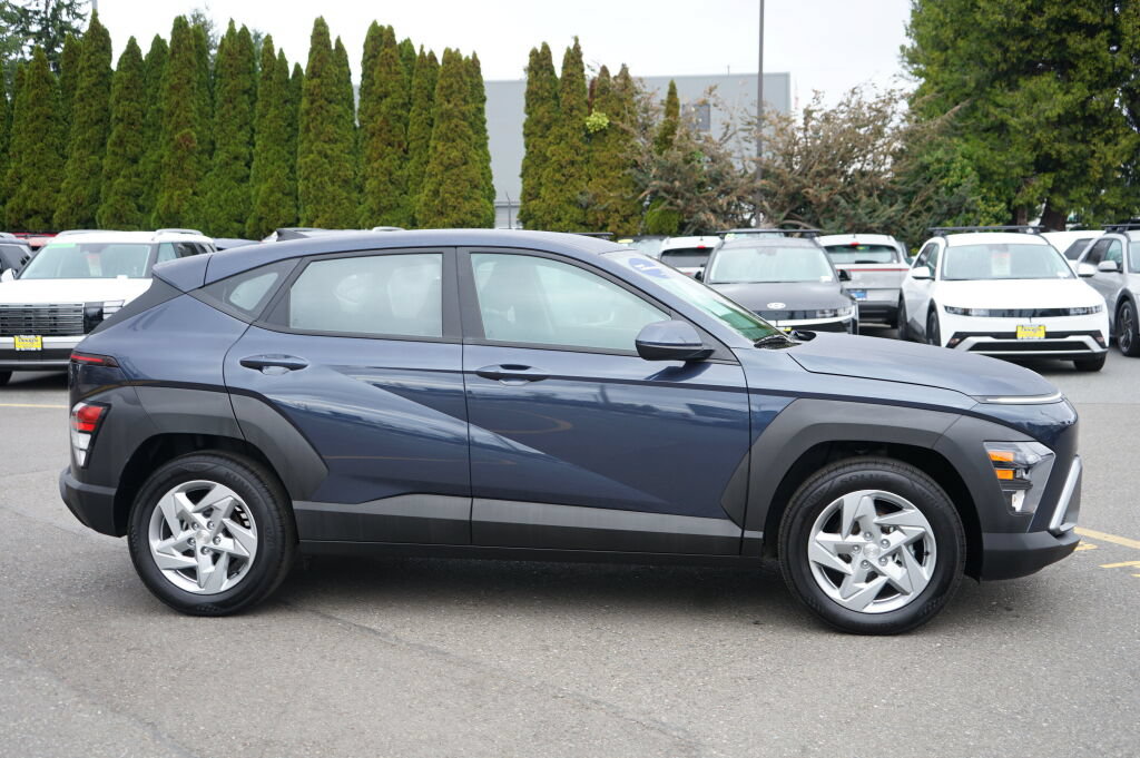 Certified 2026 Hyundai Kona SE FWD image 4